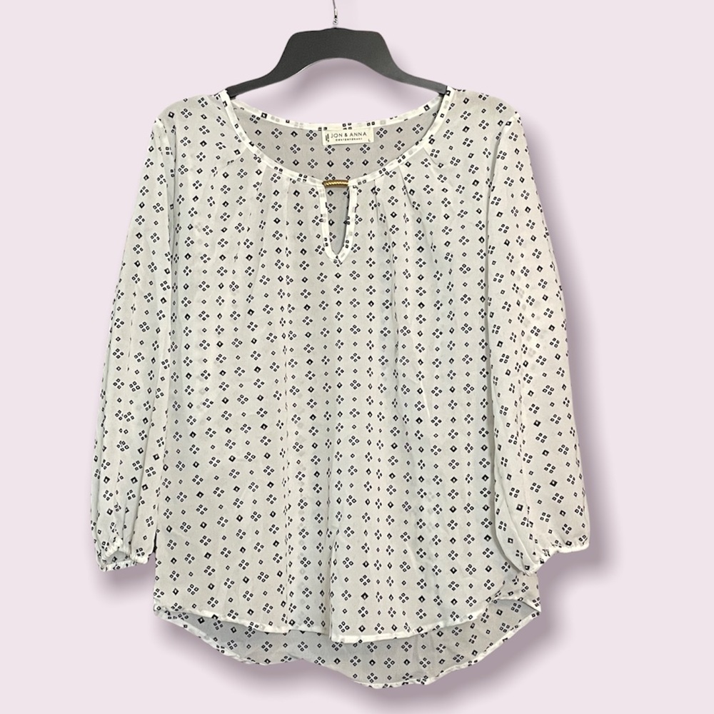 Lightweight Patterned Blouse